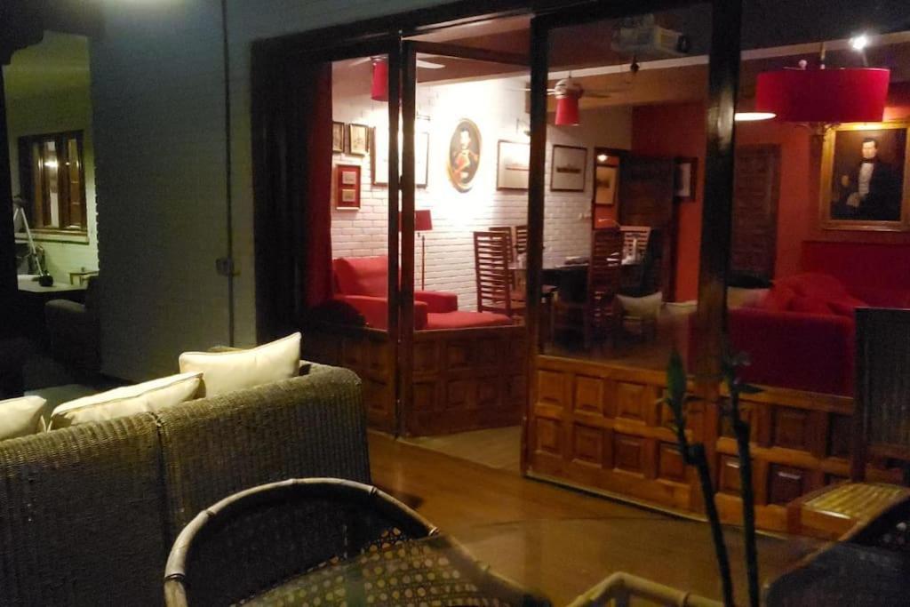 Del Almirante Villa *
